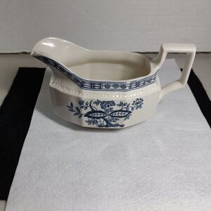 Ironstone Kensington Staffordshire Blue Onion Gravy Boat Kitsch Cottagecore